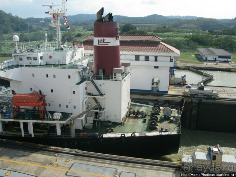 Канал и небоскребы