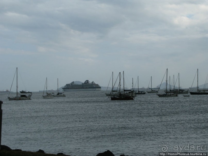 Канал и небоскребы