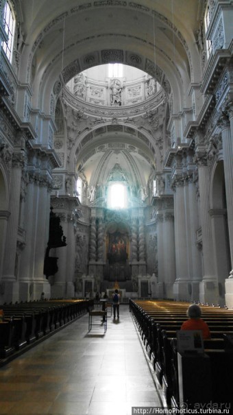 Аскетичность и роскошь мюнхенских храмов