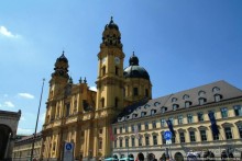 Аскетичность и роскошь мюнхенских храмов