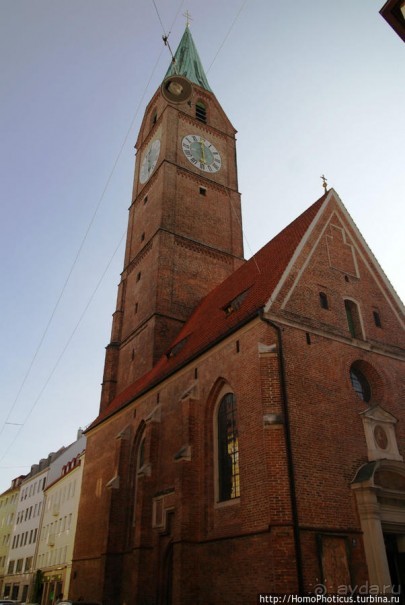 Аскетичность и роскошь мюнхенских храмов