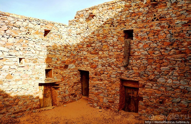 Заметенный песками