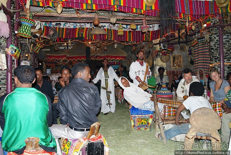 За колбочкой тэджа