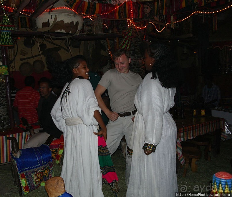 За колбочкой тэджа