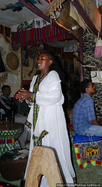 За колбочкой тэджа