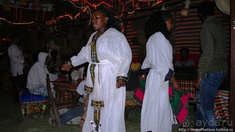 За колбочкой тэджа