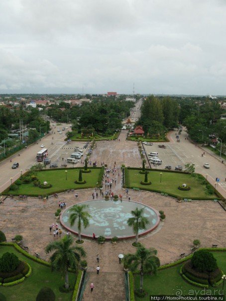 Город в ограде из сандала, или самая большая деревня в Азии