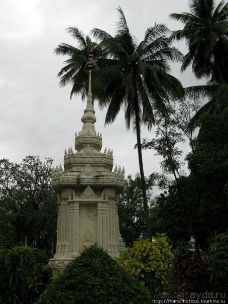 Город в ограде из сандала, или самая большая деревня в Азии