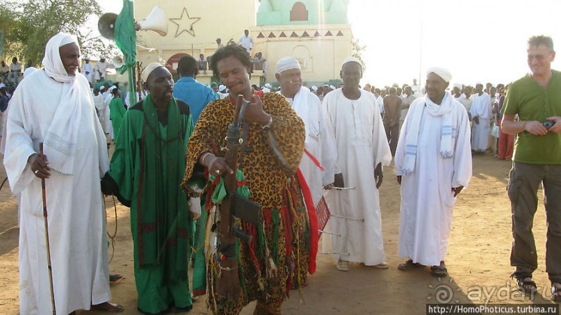 Дискотека по-судански, а также как продают верблюдов стадами