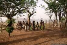 Довайо. Поминки как повод