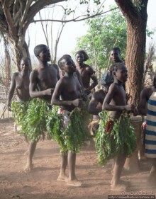 Довайо. Поминки как повод