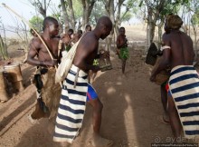 Довайо. Поминки как повод