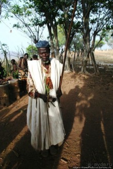 Довайо. Поминки как повод