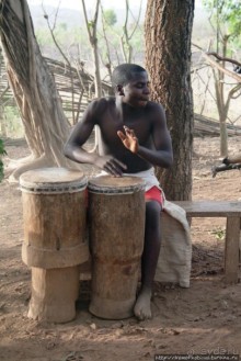 Довайо. Поминки как повод