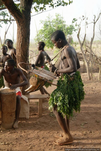 Довайо. Поминки как повод