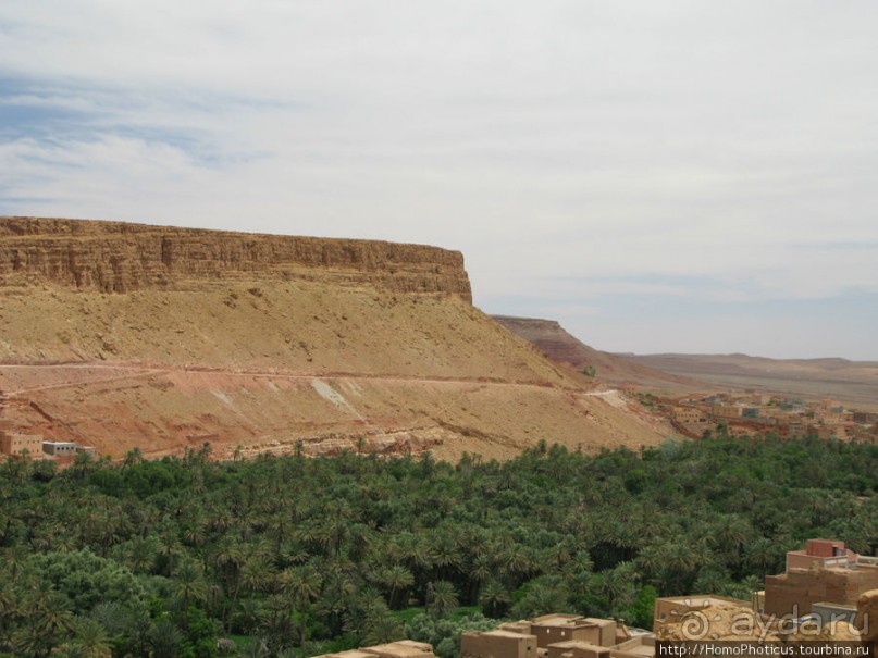 Ущелье треснувшей горы