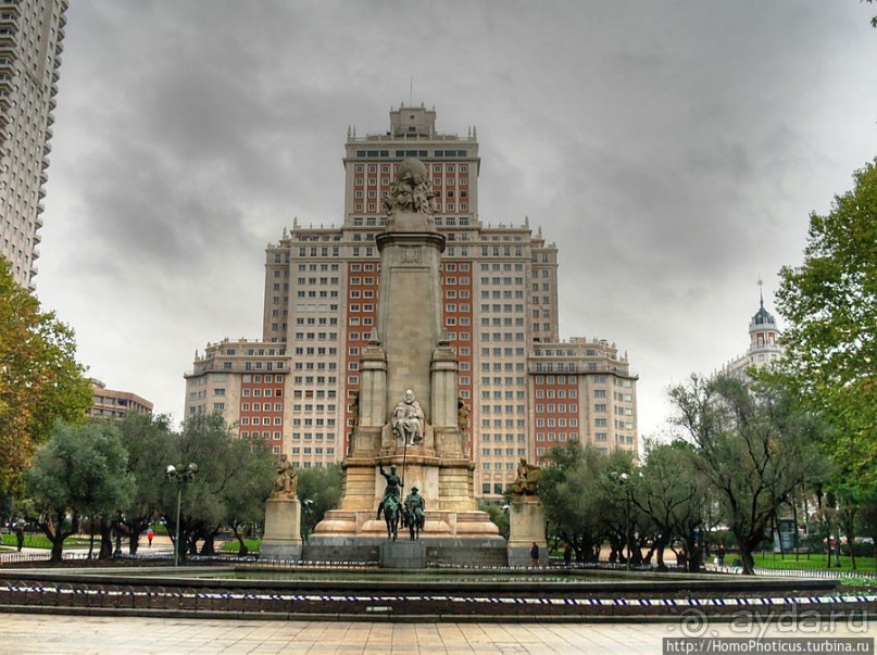 Пасмурный Мадрид