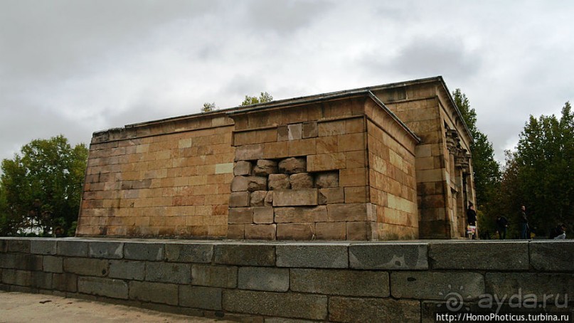 Пасмурный Мадрид