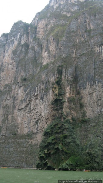 Мегасталактит