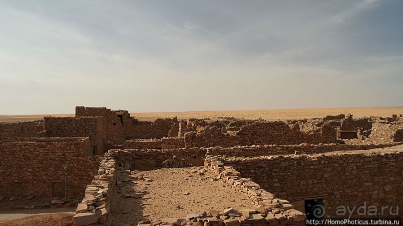 Два источника возле глаза Сахары