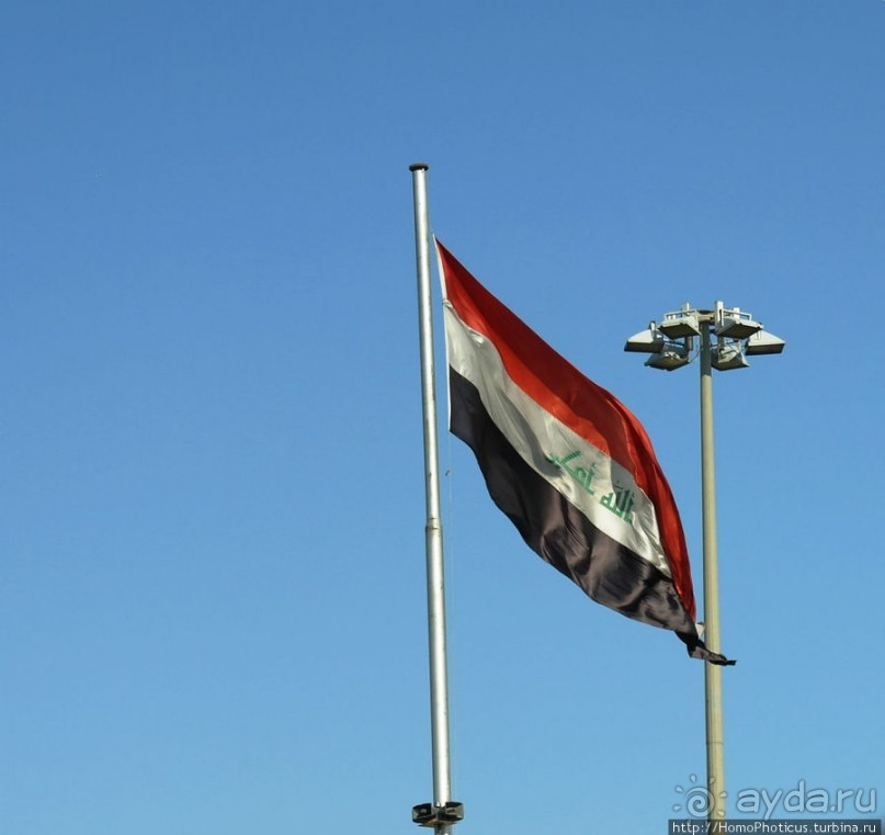 В Багдаде все "спокойно". Две мечети