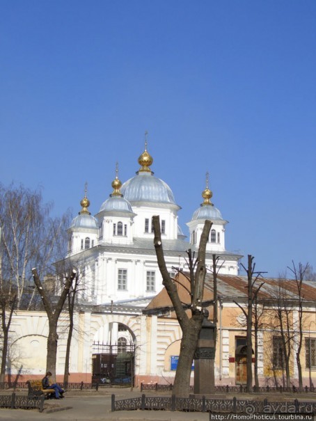 Медведь с секирой