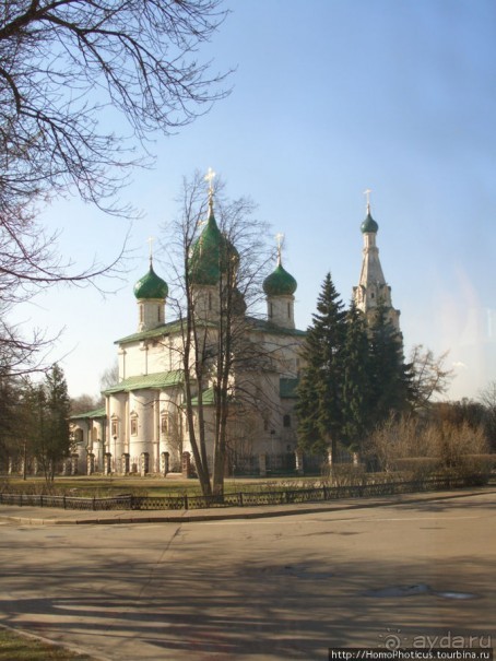 Медведь с секирой