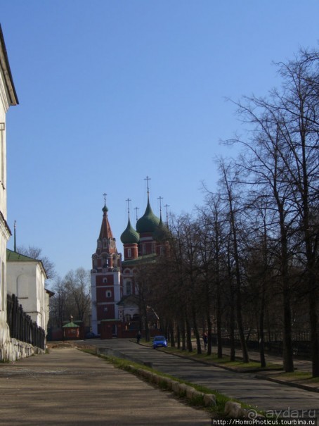 Медведь с секирой