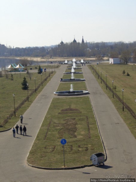 Медведь с секирой