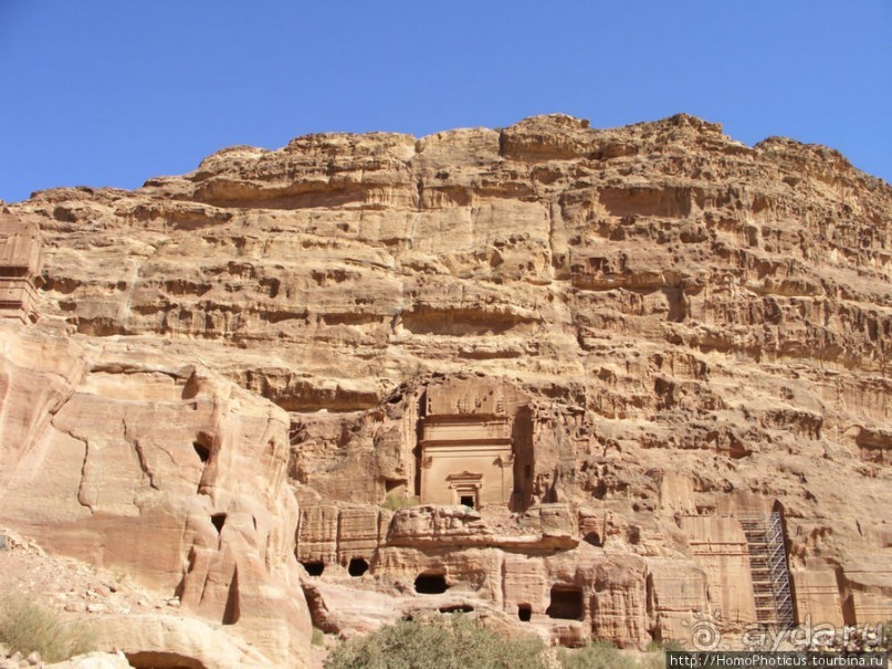 Руины красного песчаника