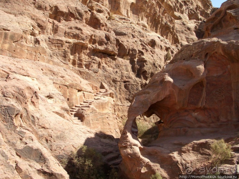 Руины красного песчаника