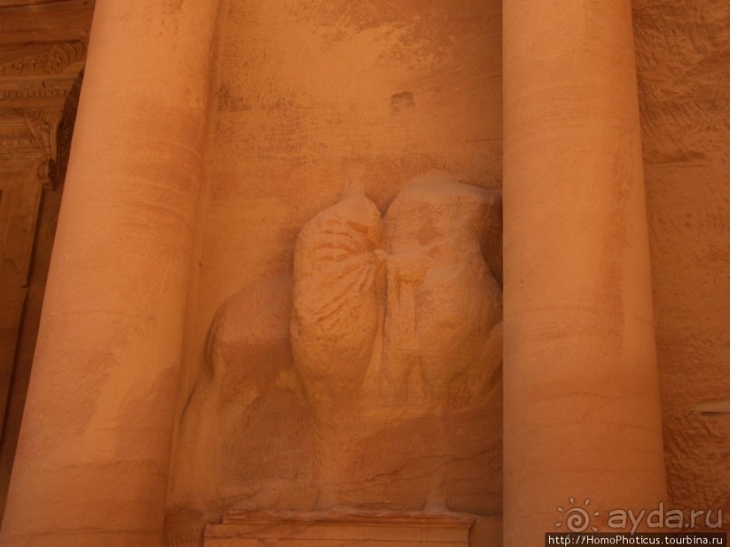 Руины красного песчаника