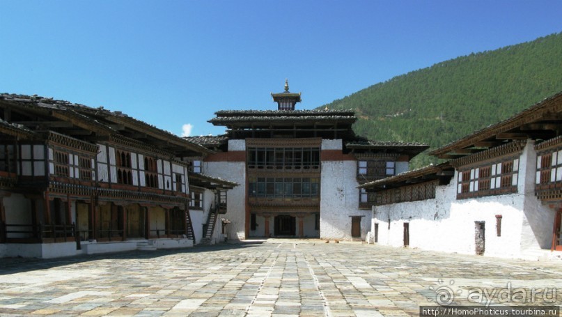 Страна Громового дракона. Часть IV. Вангди-Пходранг: небеса