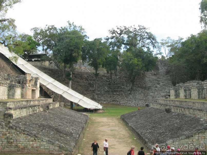 Мост между цивилизациями. Мост между временами.