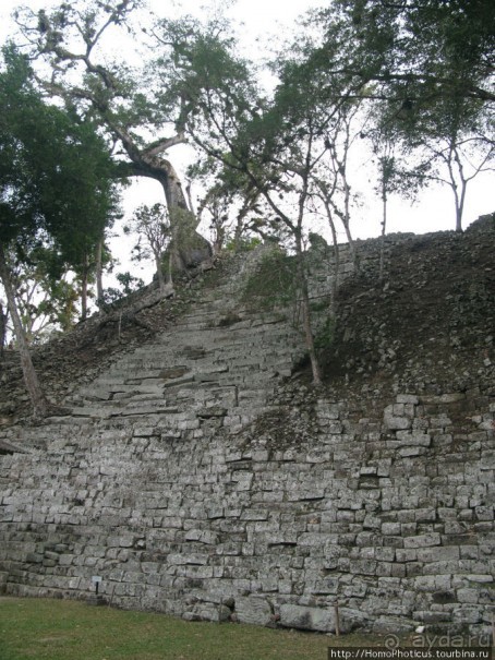 Мост между цивилизациями. Мост между временами.