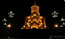 Собор Самеба особенно красив ночью