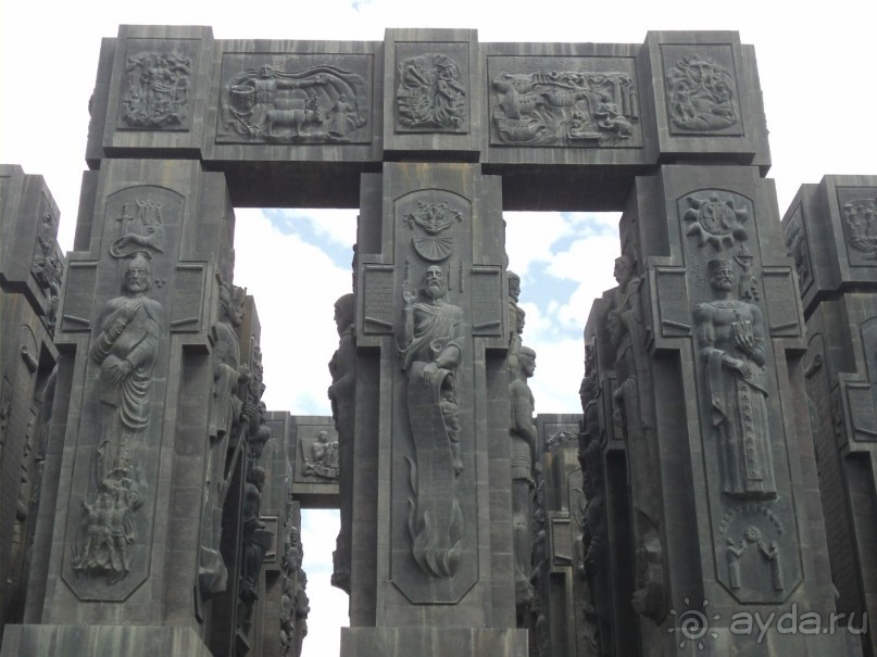 Мемориал "История Грузии" в Тбилиси