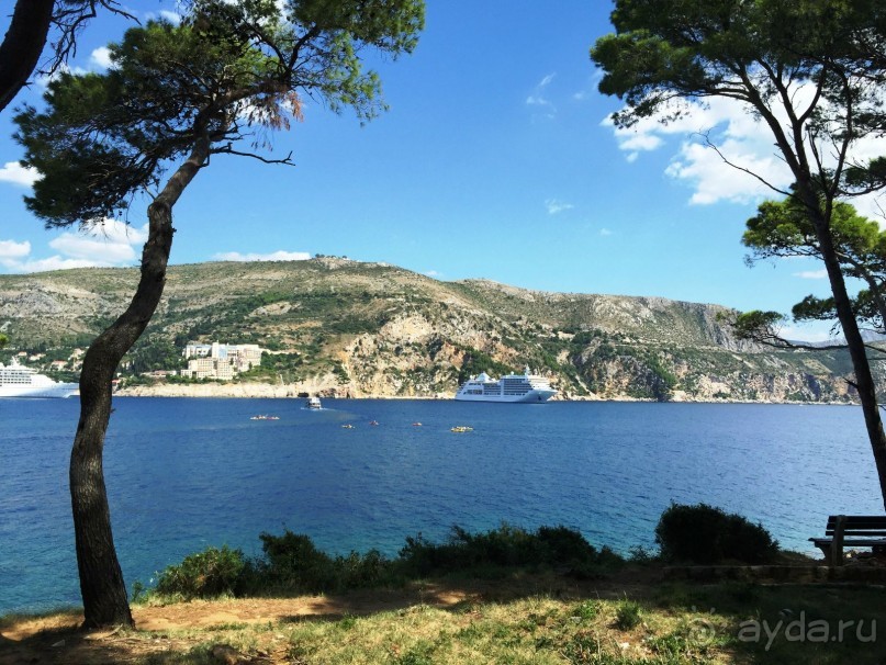 Что можно рассказать про необитаемый остров Локрум