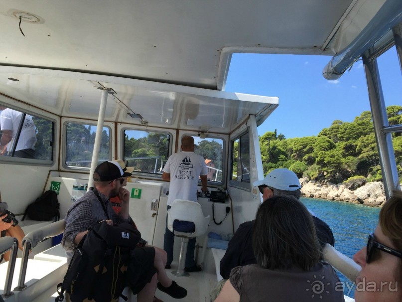 Что можно рассказать про необитаемый остров Локрум