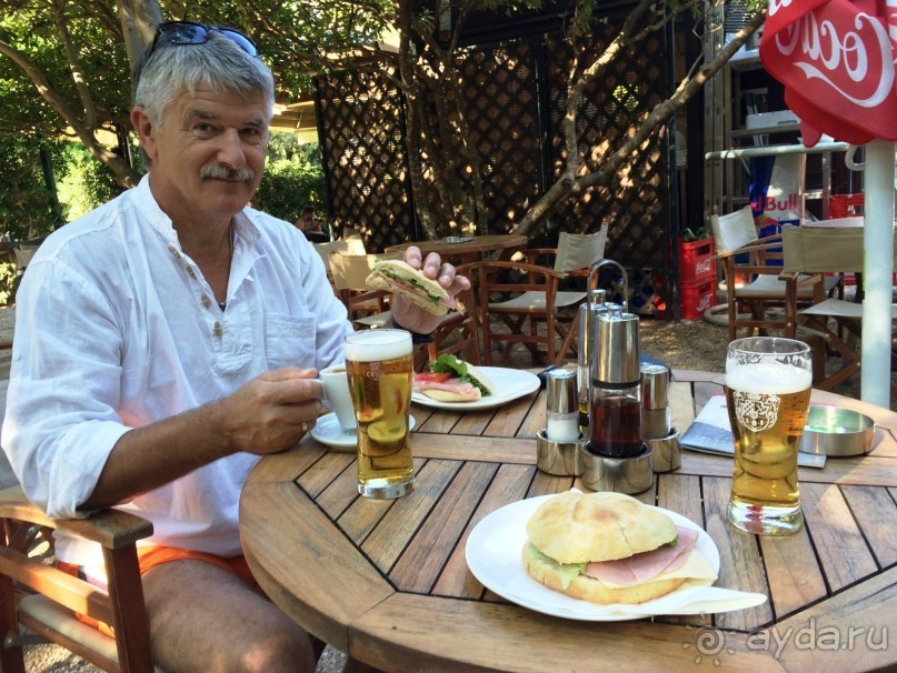 Что можно рассказать про необитаемый остров Локрум