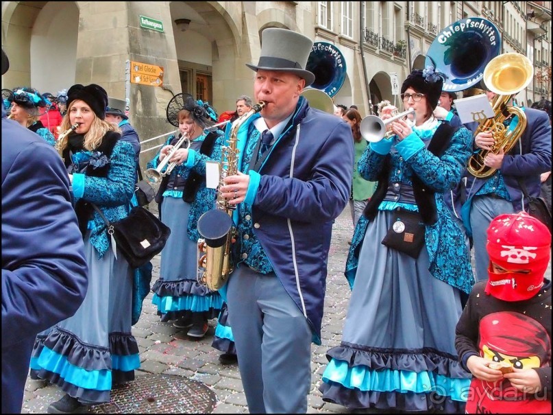 "Детский" карнавал Бёрна