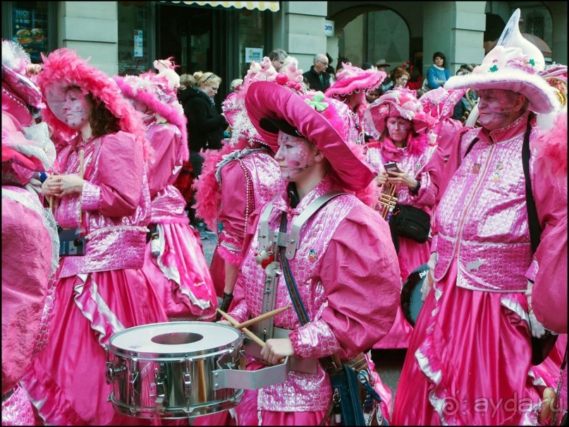 "Детский" карнавал Бёрна