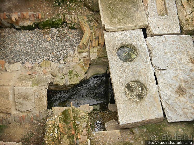 Монастираки — точка пересечения улиц и эпох