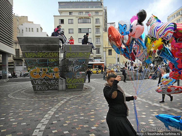 Монастираки — точка пересечения улиц и эпох
