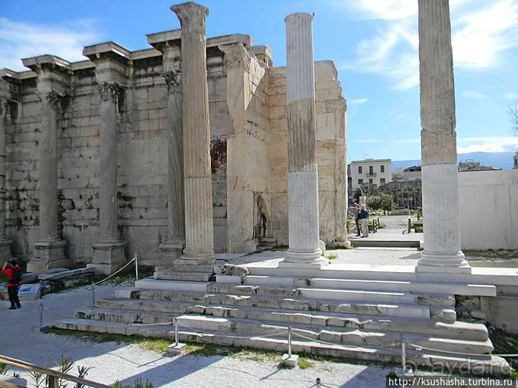 Монастираки — точка пересечения улиц и эпох
