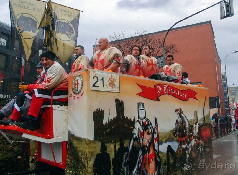 Оранжевое безумие (Ивреа)