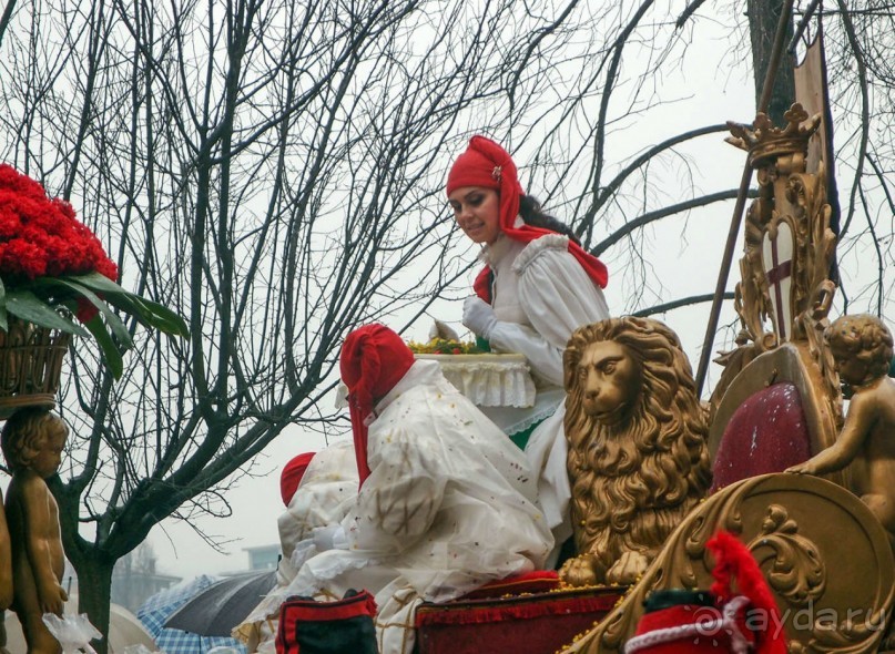 Оранжевое безумие (Ивреа)