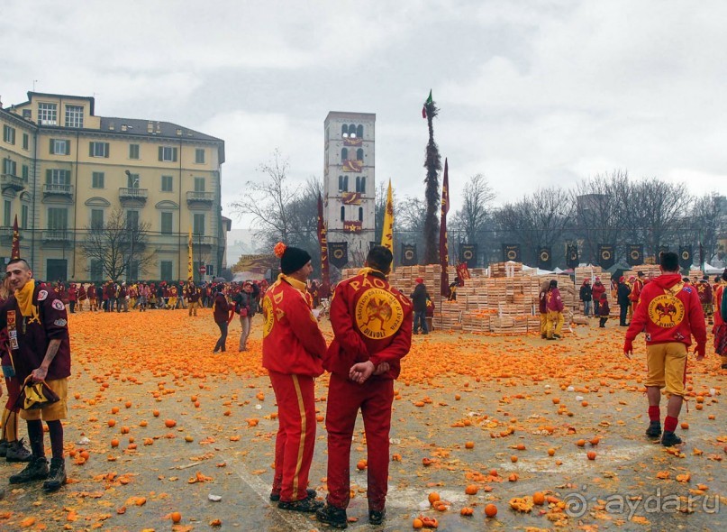 Оранжевое безумие (Ивреа)