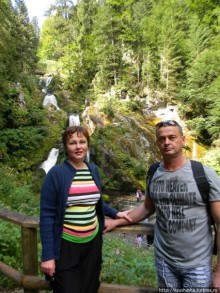 Кого же нам кормить орешками ?