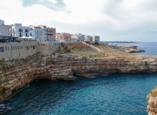 Полиньяно . Одной открытки для